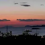 Lovely Split Level Apartment With Sea View, Pool, Free Parking And Wifi